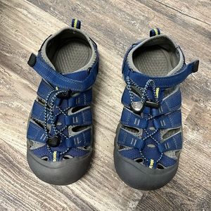 Boys Keen Newport H2 hybrid sandal